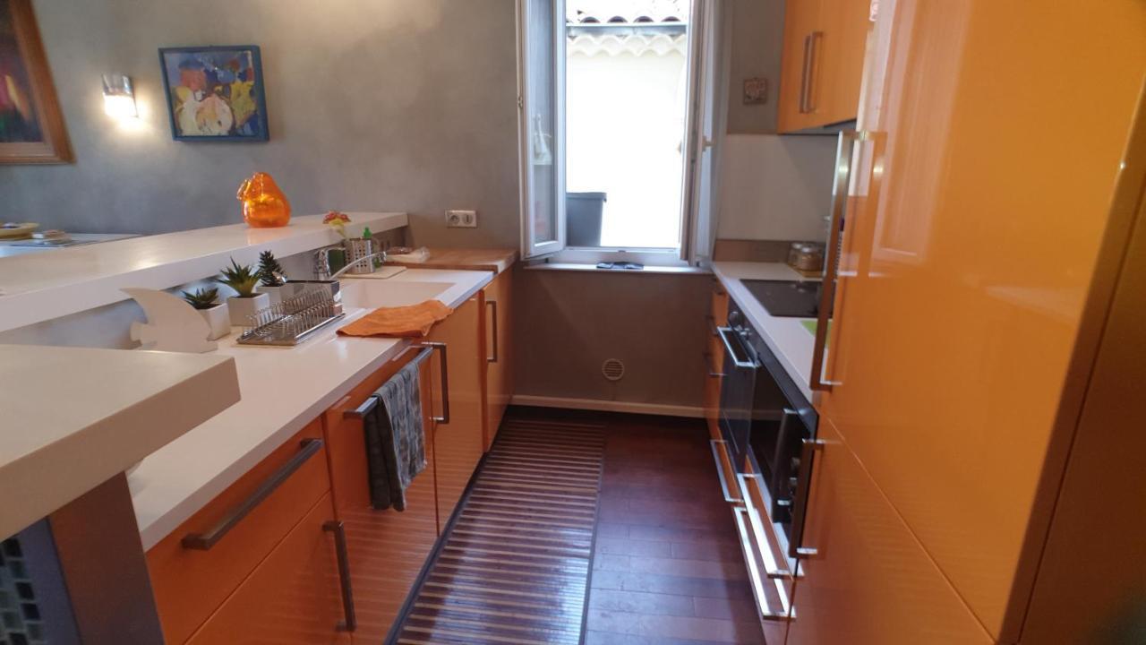 Appart'hôtel Luxe Vieil Antibes 75 m2 avec Parking Exterior foto