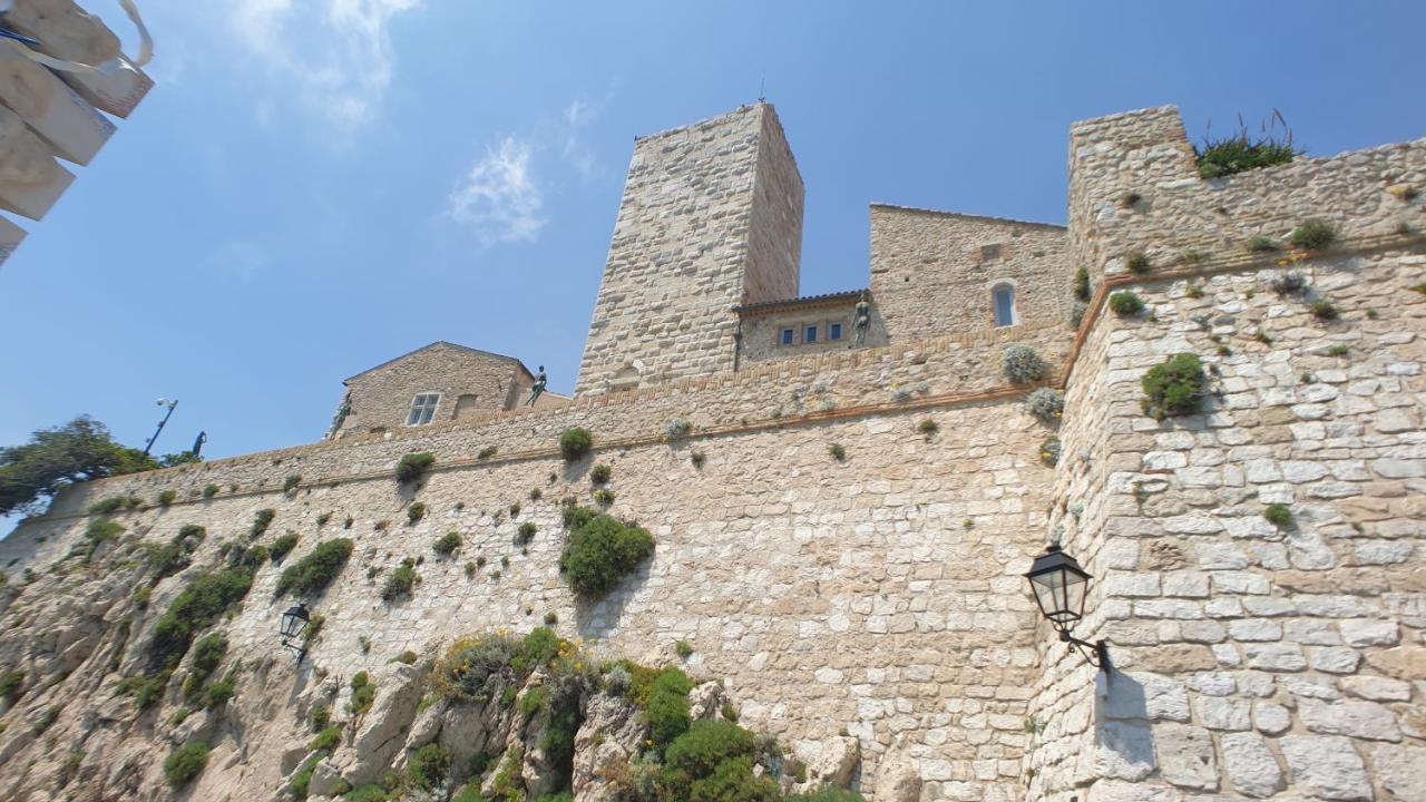 Appart'hôtel Luxe Vieil Antibes 75 m2 avec Parking Exterior foto